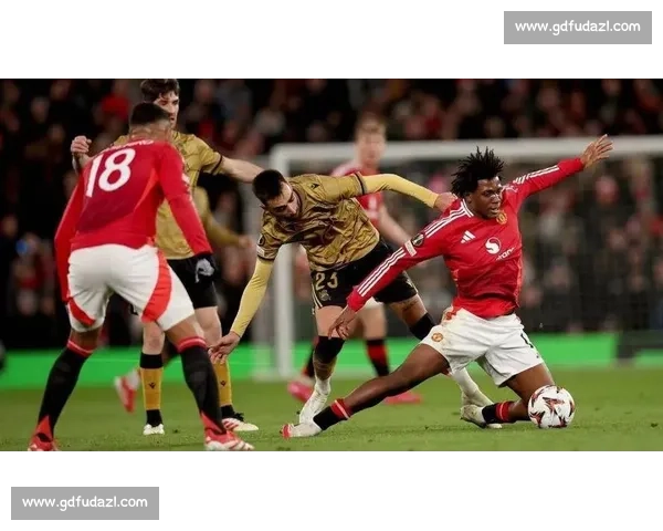 多古:曼联庞大球迷群体下的成长法则